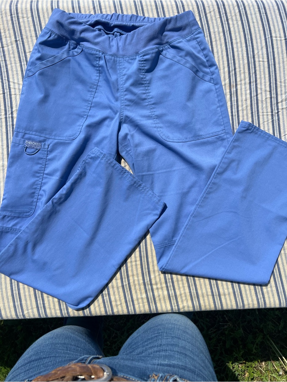 Women’s Royal Blue Boot Cut Scrub Pants with Utility Pockets - Unknown Brand